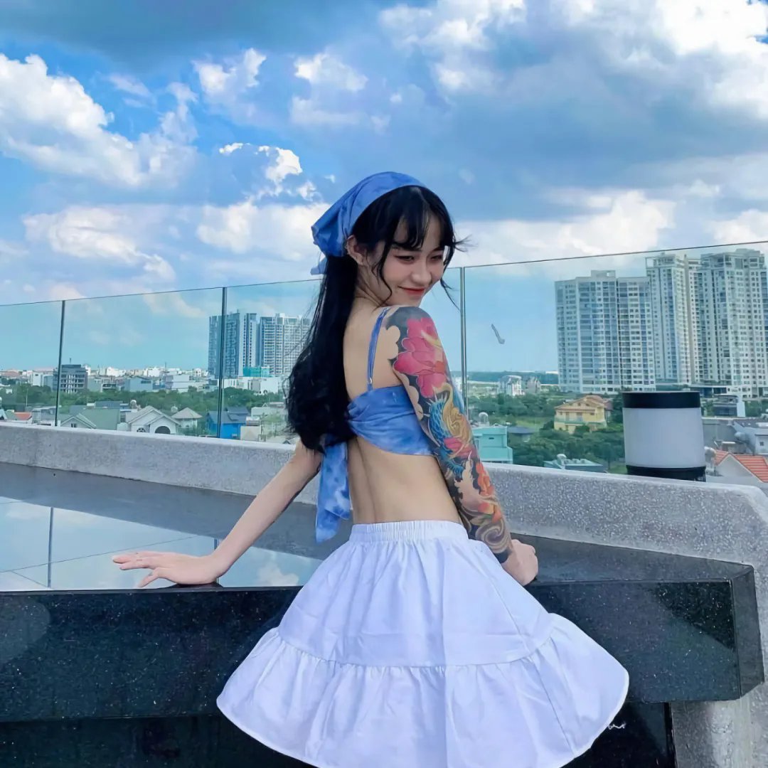 艳舞樱都 封面